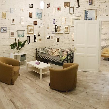 Bpr Wolf Apartment With Terrace Budapest Exterior photo